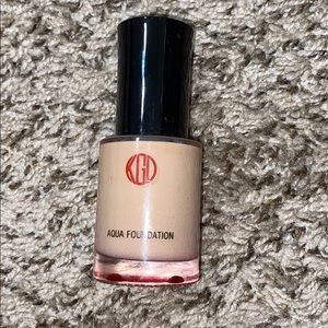 Koh Gen Do Aqua foundation